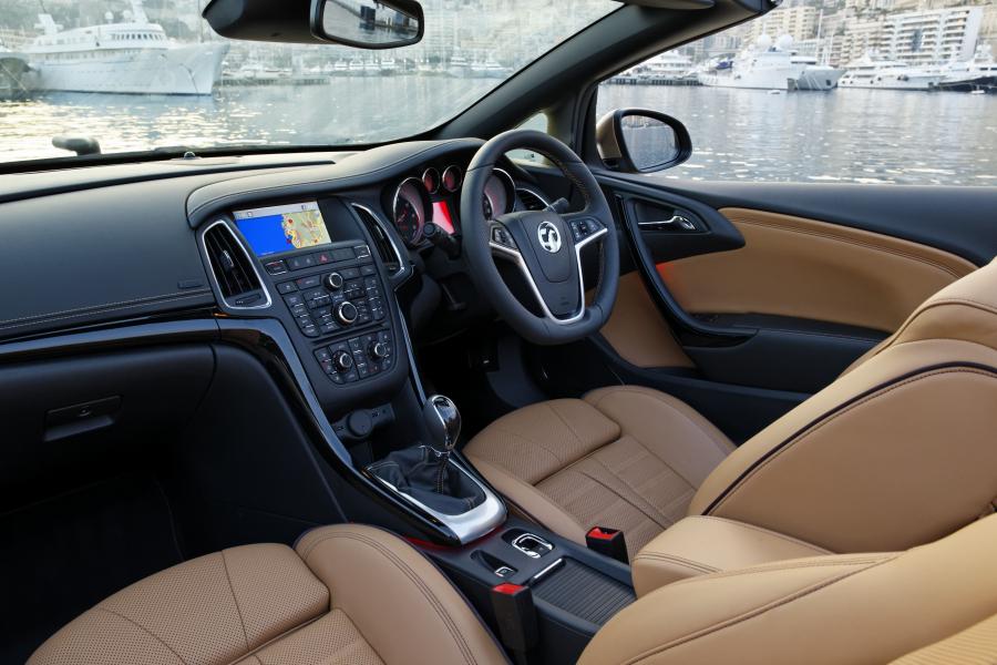  Vauxhall Cascada 2013 года  (фото 17 из 73)